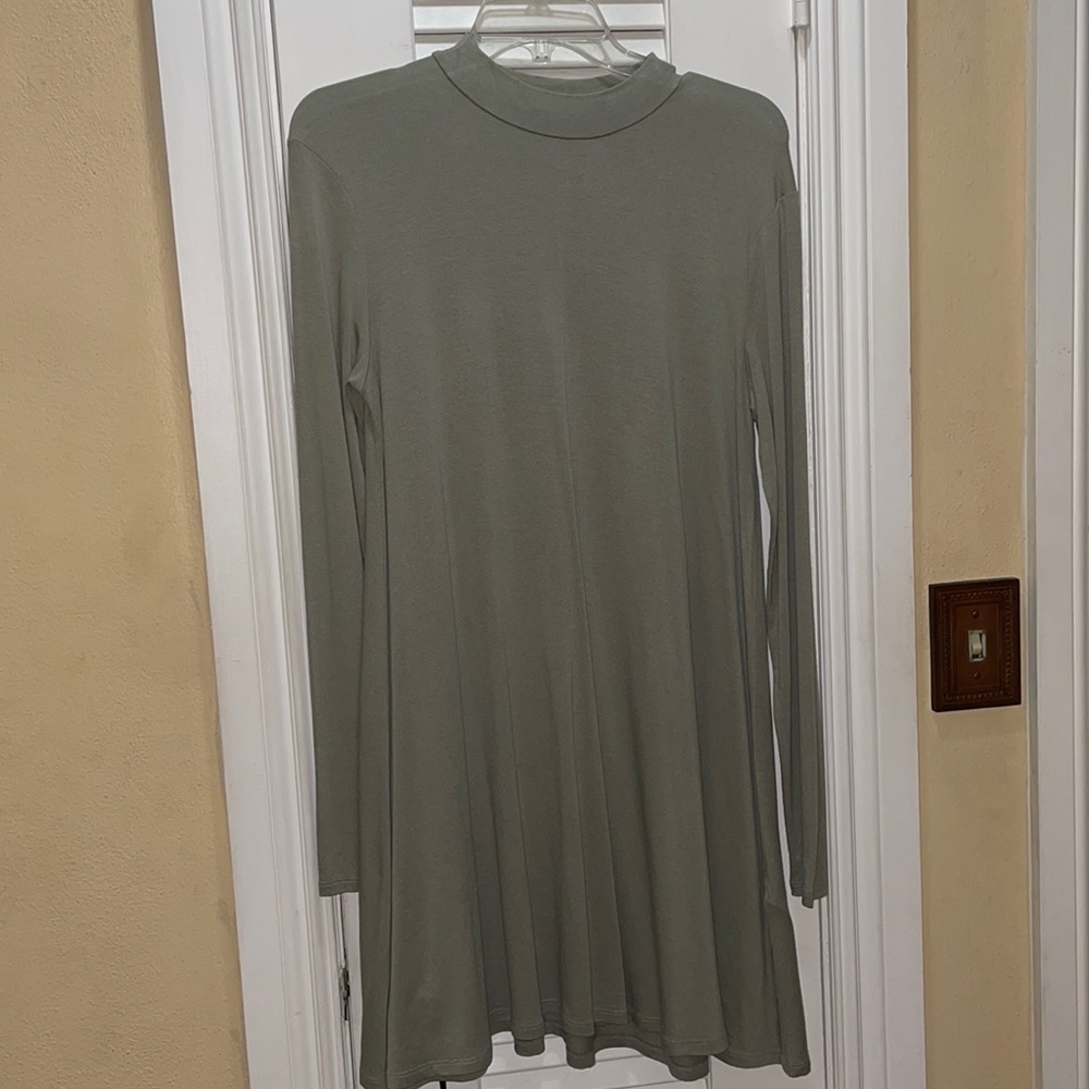 Forever 21 Long Sleeve Dress